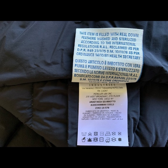 Moncler down jacket sz 3 - Picture 10 of 15